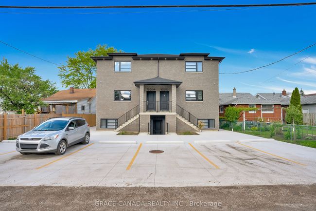 B - 1044 Howard Ave, Home with 2 bedrooms, 2 bathrooms and 1 parking in Windsor ON | Image 18