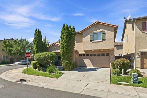 5261 Sun Chaser Way, Sacramento, CA, 95835-2626 | Card Image