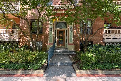 2619 E Park Pl, Milwaukee, WI, 53211-3841 | Card Image