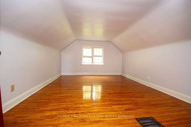 2449 Lansdowne St W, House other with 3 bedrooms, 1 bathrooms and 6 parking in Cavan Monaghan ON | Image 28