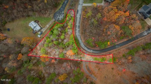 495 Oak Forest Pl, Kingsport, TN, 37664-5562 | Card Image
