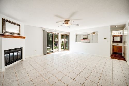 522-522 Tumbling Hawk, Acton, MA, 01718-1012 | Card Image