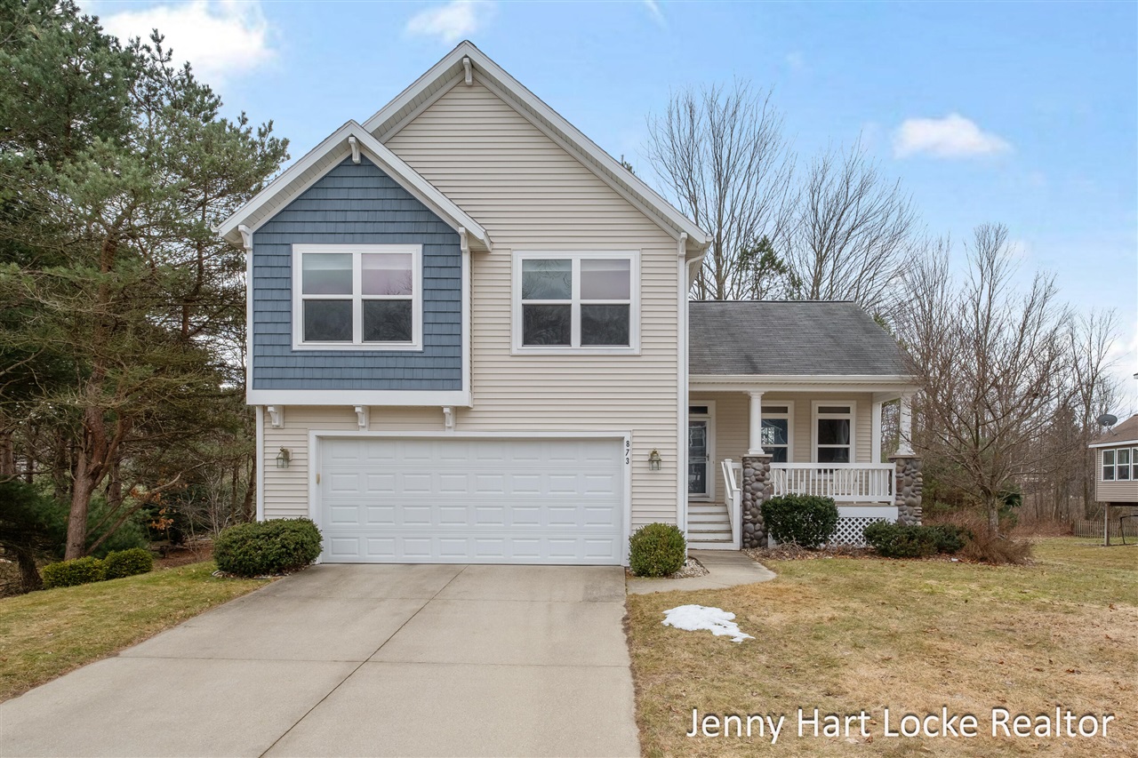 Katie Ct, Norton Shores, MI 49441