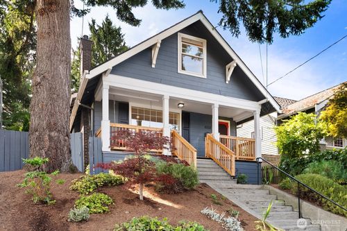 4333 Evanston Avenue N, Seattle, WA, 98103 | Card Image