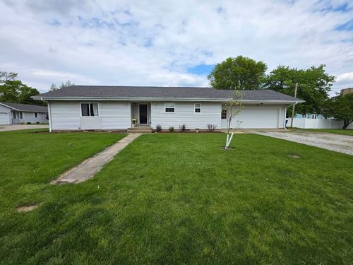 200 W South St, Flanagan, IL, 61740-9078 | Card Image