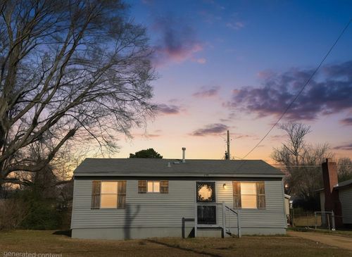 396 W Holmes Rd, Memphis, TN, 38109-7055 | Card Image