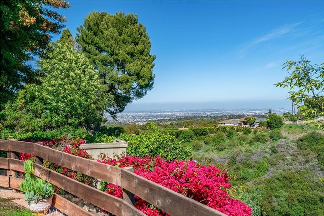 27064 Sunnyridge Rd, House other with 3 bedrooms, 2 bathrooms and 2 parking in Palos Verdes Peninsula CA | Image 41