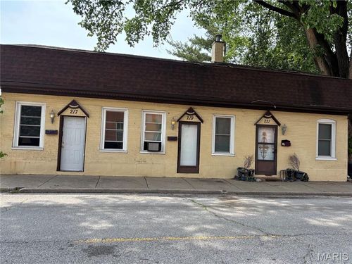 219 N High St, Belleville, IL, 62220-1306 | Card Image