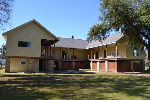 129 Summers Lane, Golden Meadow, LA, 70357 | Card Image