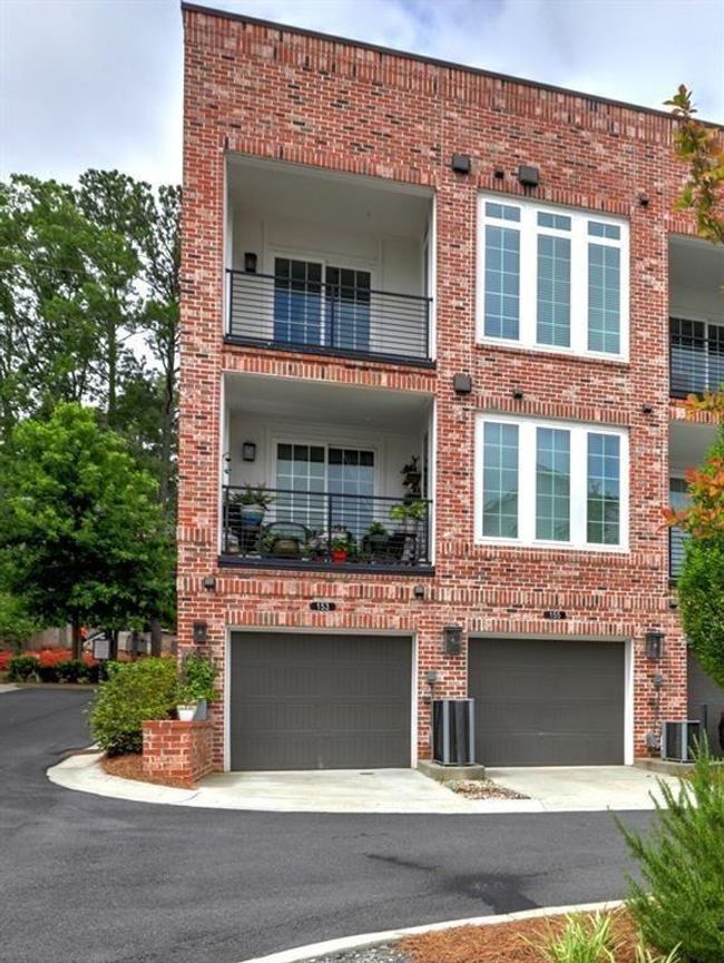 155 Devore Rd, Condo with 2 bedrooms, 1 bathrooms and 1 parking in Alpharetta GA | Image 4