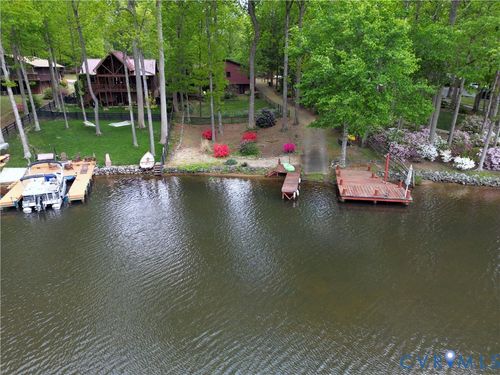 630 Lake Caroline Dr, Ruther Glen, VA, 22546-5113 | Card Image