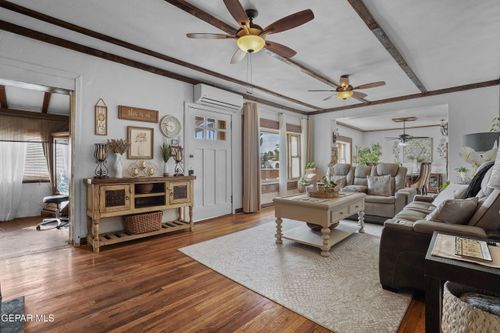 146 Croom Rd, El Paso, TX, 79915-3527 | Card Image