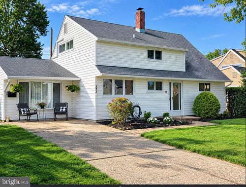 223 Indian Drive, LEVITTOWN, PA, 19057 | Card Image