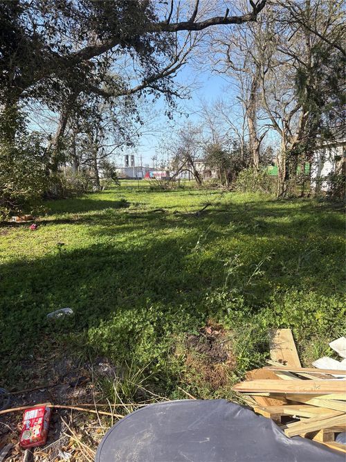 505 E Elgie St, Beaumont, TX, 77705-2544 | Card Image