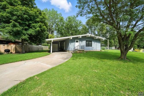 1908 Daisy Ct, Manhattan, KS, 66502-4947 | Card Image