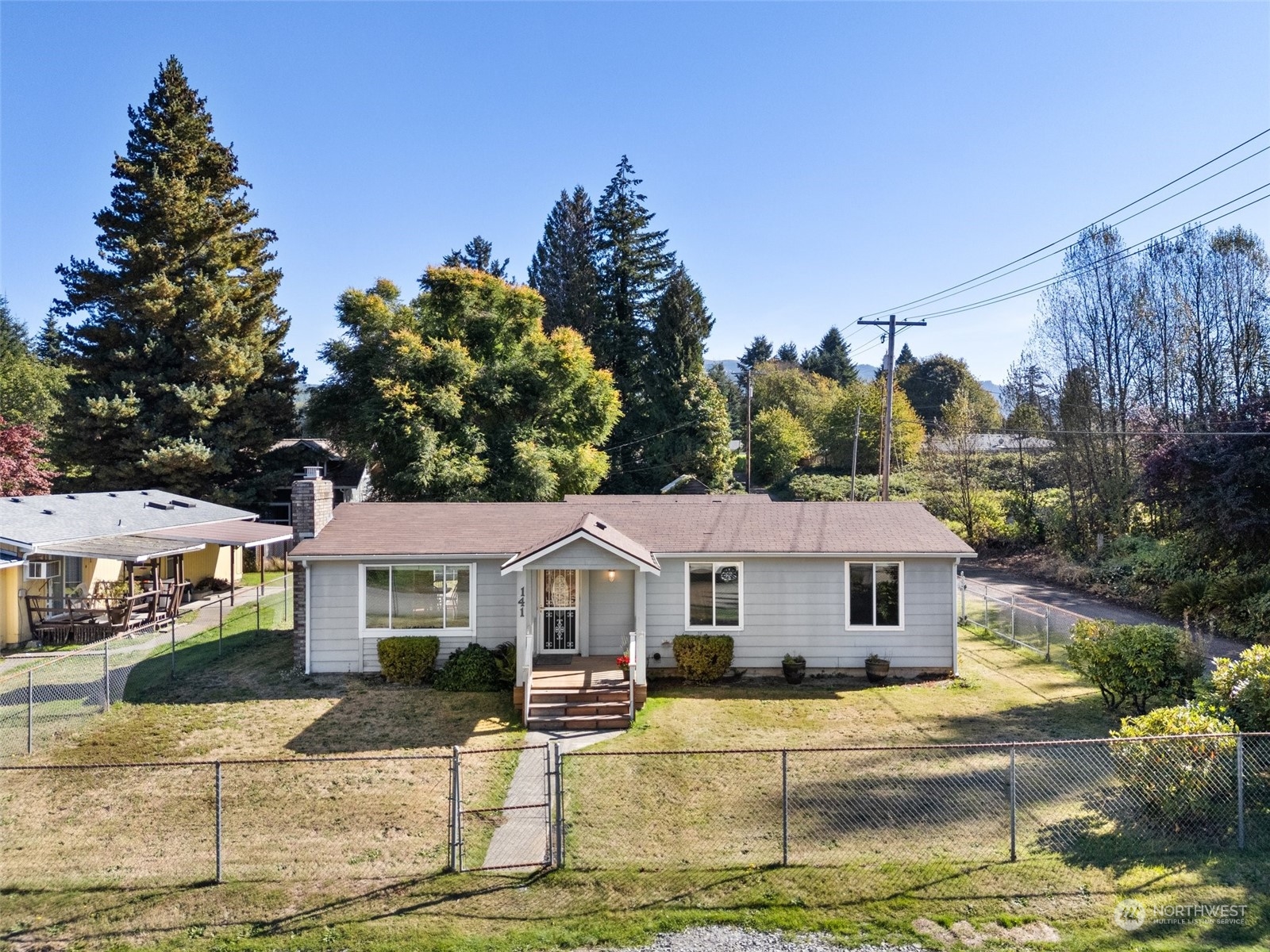 6th St, Morton, WA 98356
