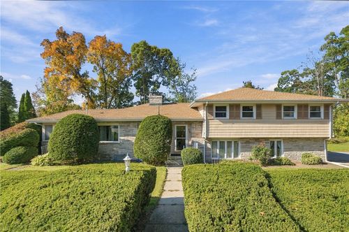 56 Ruth Street, Woonsocket, RI, 02895 | Card Image