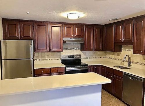 l-350 Neponset St, Canton, MA, 02021-1946 | Card Image