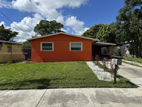 1281 W 35th St, Riviera Beach, FL, 33404-2917 | Card Image