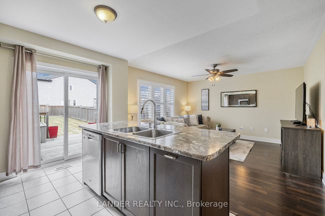 5 Sunderland Meadows Dr, House other with 3 bedrooms, 3 bathrooms and 2 parking in Brock ON | Image 6