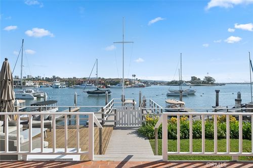 2732 Bayshore Dr, Newport Beach, CA, 92663 | Card Image