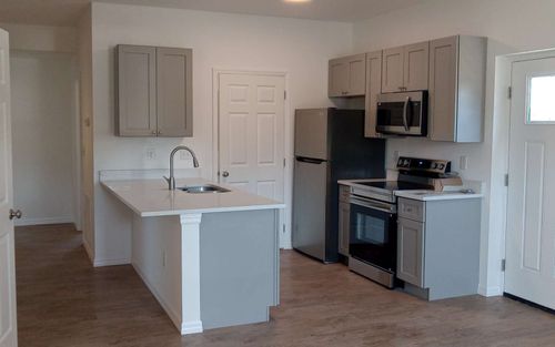 746 Church Ave Sw, Live Oak, FL, 32064-3158 | Card Image