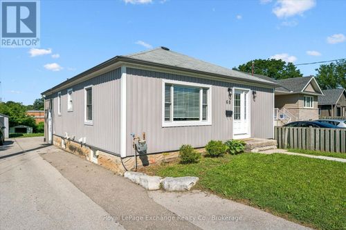 68 Elgin St S, Cambridge, ON, N1R5G5 | Card Image