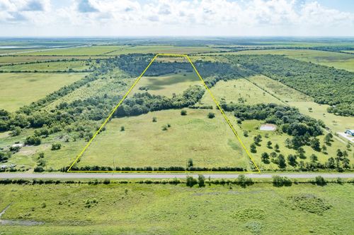 000 N Fm 1724 Rd, Hankamer, TX, 77560 | Card Image