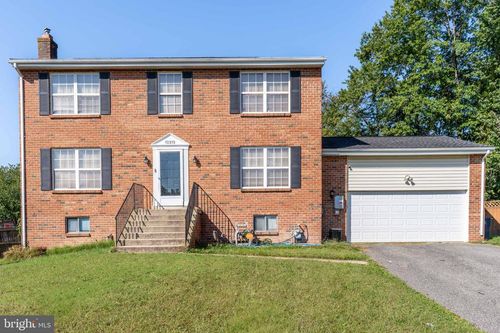 12212 Birchview Dr, CLINTON, MD, 20735-4821 | Card Image