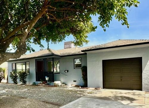 208 Parry Ave, Modesto, CA, 95354-3021 | Card Image