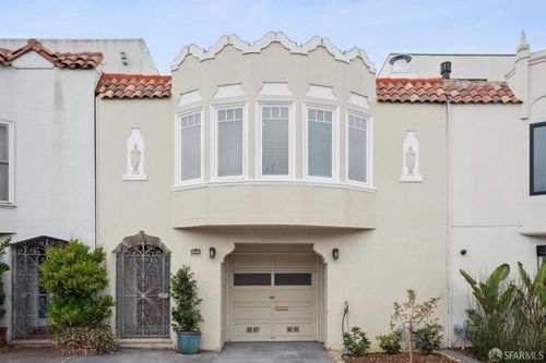 3229 Baker St, San Francisco, CA, 94123-1806 | Card Image