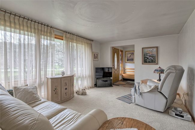 204 Bashforth Dr, House other with 3 bedrooms, 2 bathrooms and 1 parking in Jeannette PA | Image 9