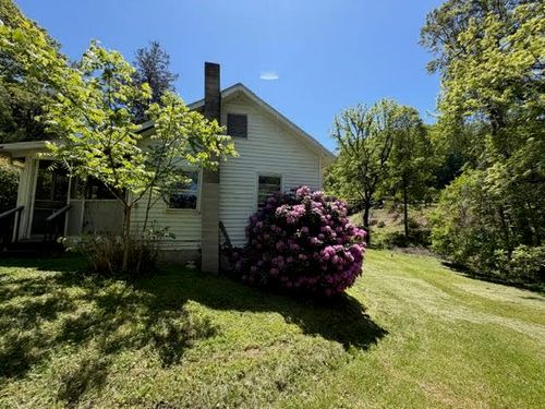 420 Dogwood Hill Rd, Boones Mill, VA, 24065-4257 | Card Image