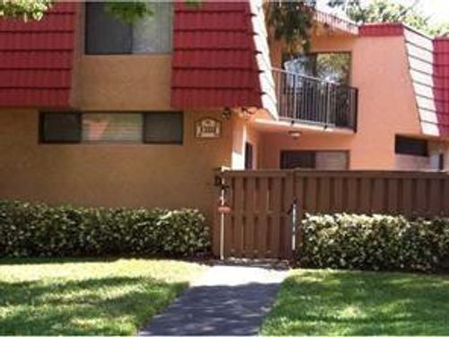 c-8117 Severn Dr, Boca Raton, FL, 33433-8338 | Card Image