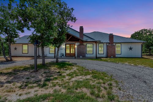 129 Whiskey Ranch Rd, Runaway Bay, TX, 76426-1647 | Card Image