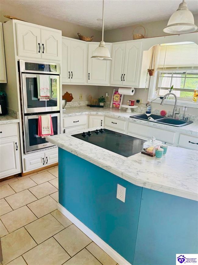 5906 Hudgins Hwy, House other with 6 bedrooms, 2 bathrooms and null parking in Summersville KY | Image 10