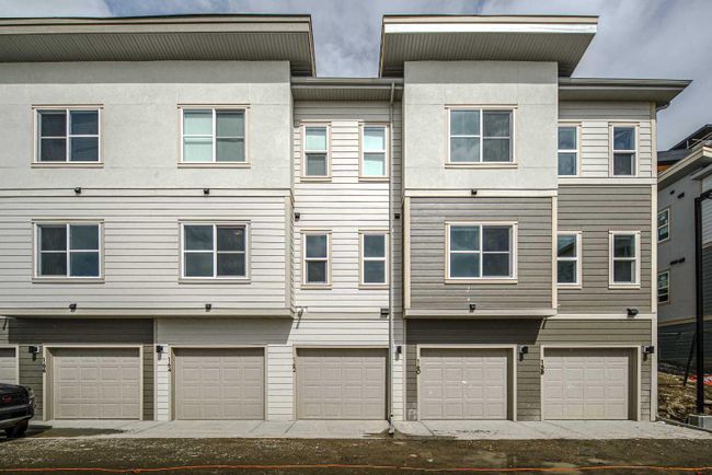 162 - 2117 81 Street Sw, Home with 2 bedrooms, 2 bathrooms and 2 parking in Calgary AB | Image 4