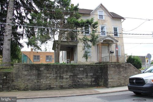 1542 Haines St, PHILADELPHIA, PA, 19126-2717 | Card Image