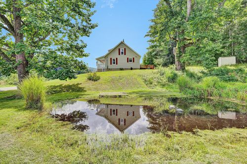 885 Music Rd Nw, Floyd, VA, 24091-3549 | Card Image