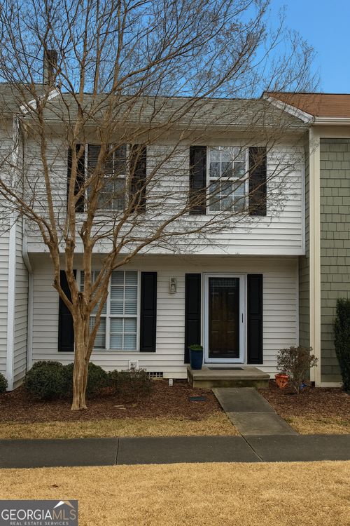 2104 Queen Anne Ct, Sandy Springs, GA, 30350-2094 | Card Image