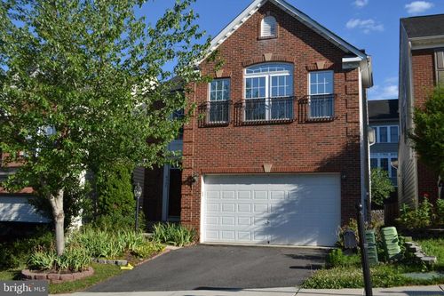 8560 Barrow Furnace Ln, LORTON, VA, 22079-5003 | Card Image