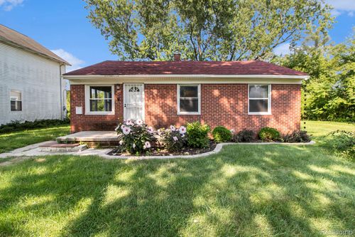 15487 Greydale St, Detroit, MI, 48223-1524 | Card Image