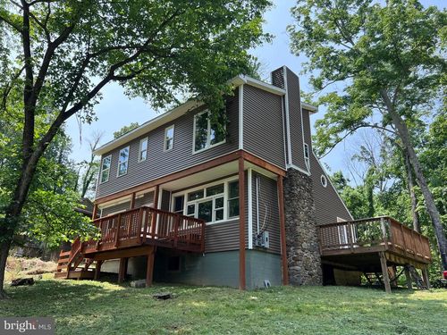334 Shenandoah River Dr, HARPERS FERRY, WV, 25425-6774 | Card Image