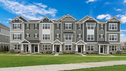 414 Lakeshore Court, St. Charles, IL, 60174 | Card Image