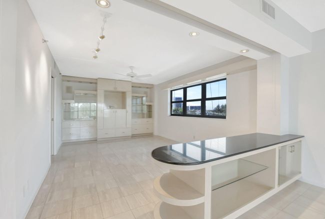 APT-4C - 4605 S Ocean Blvd, Condo with 3 bedrooms, 3 bathrooms and null parking in Highland Beach FL | Image 23