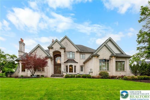 758 Benner Rd, ALLENTOWN, PA, 18104-3372 | Card Image