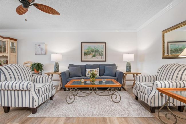 9527 Azure Cv, Condo with 3 bedrooms, 2 bathrooms and null parking in BRADENTON FL | Image 7