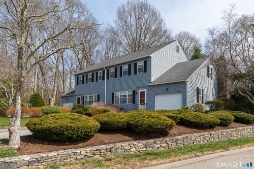 23-23 Hampshire Rd, Madison, CT, 06443-3364 | Card Image