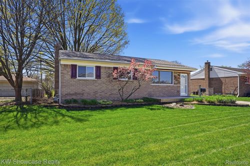 31167 Maplewood Street, Garden City, MI, 48135 | Card Image