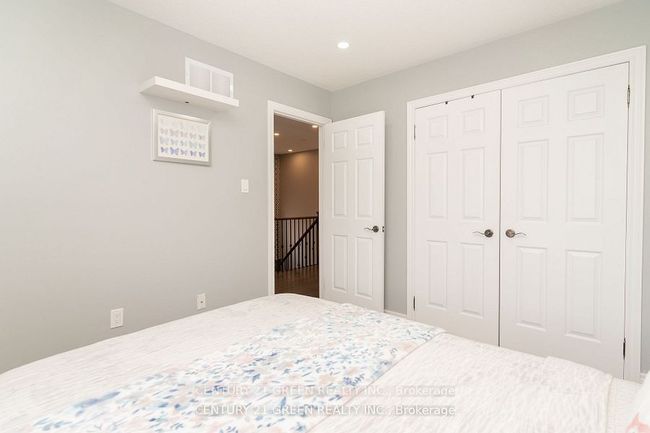 94 Snowling Dr, House attached with 6 bedrooms, 4 bathrooms and 2 parking in Ajax ON | Image 32